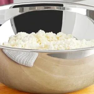 3 Quart Heavy Weight Shiny Stainless Steel Mixing Bowl