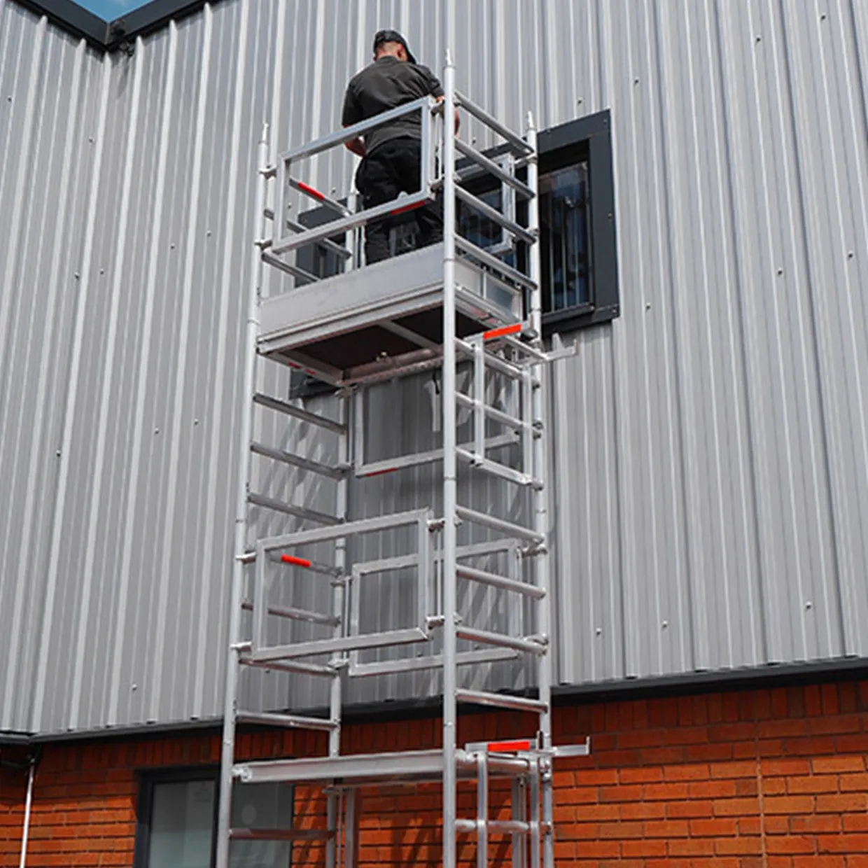 One-Man Aluminum Scaffold Tower