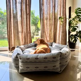 PoochMate Ivory Cotton Jacquard Hexagon Dog Bed