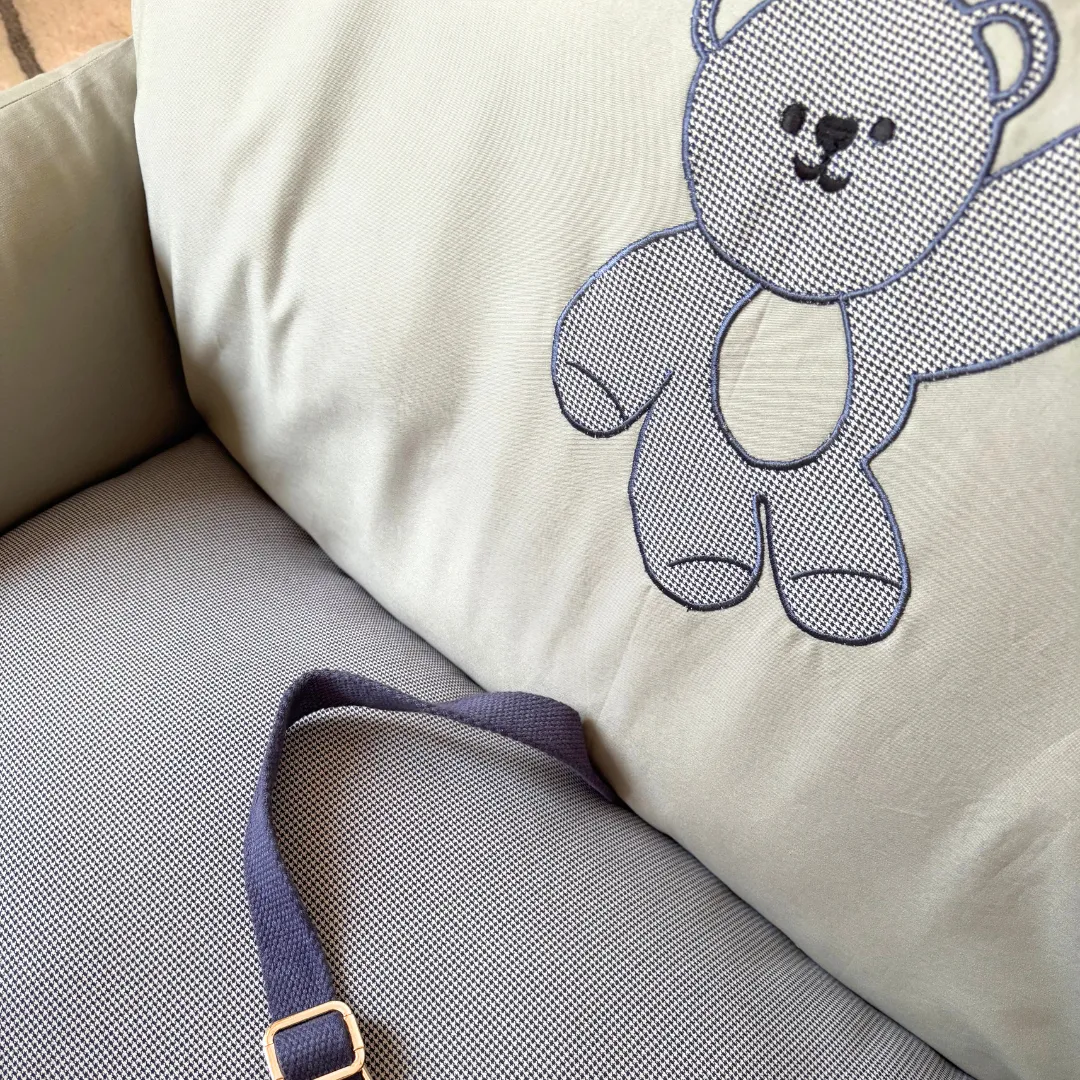 PoochMate Travel Bed for Medium Dogs : Mint & Blue Teddy